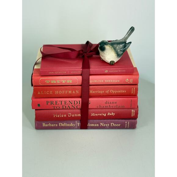 Vintage ombré effect red Decorative Book collection, red vintage books - Picture 2 of 6